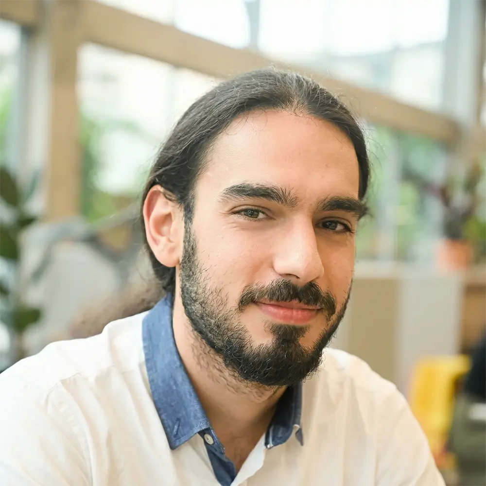 Développeur et concepteur Web de Bac Général SVT + LLCER